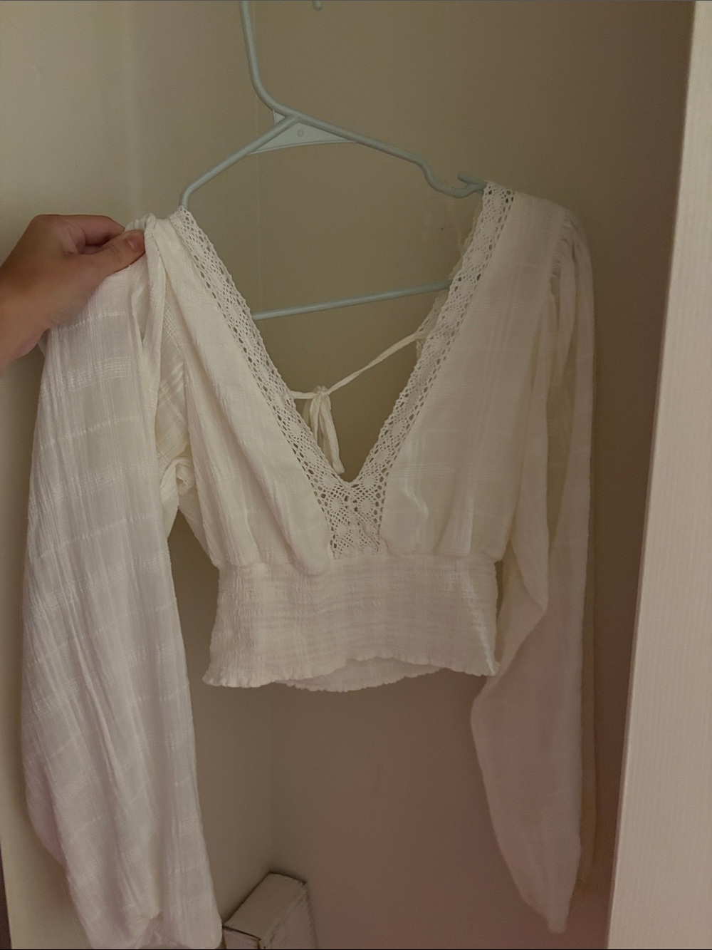 Aeropostale Cream V-Neck Lace-Trim Peasant Blouse